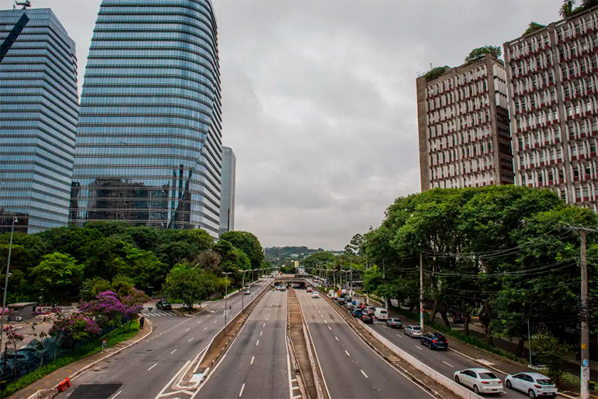 Foto da Avenida JK, em São Paulo